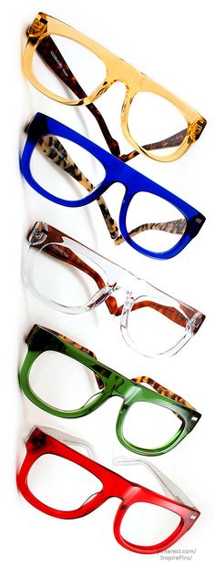 Mondo Guerra (Project Runway) eyewear ~ MONDO DRAPER #PurelyInspiration Runway Eyewear, Theo Eyewear, Eyewear Display, Trendy Eyewear, Funky Glasses, Womens Glasses Frames, Sunglasses Store, Throwing Shade, Display Advertising