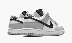 NIKE DUNK LOW SE DR9654 001 Adidas Sl 72, Back To School Shoes, Dr Shoes, Trendy Shoes Sneakers, Pretty Shoes Sneakers, All Nike Shoes, Adidas Spezial, Cute Nike Shoes, Hype Shoes