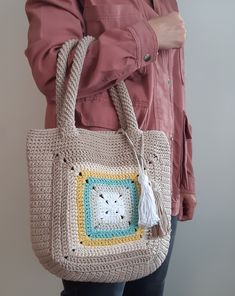 Beige Rectangular Cotton Beach Bag, Beige Granny Square Bag For Beach, Beige Granny Square Bag For The Beach, Beige Granny Square Bags For Vacation, Beige Bohemian Crochet Cotton Bag, Beige Granny Square Bag For Daily Use, Beige Granny Square Shoulder Bag For Everyday, Everyday Beige Shoulder Bag With Granny Square, Cream Square Beach Bag For Daily Use