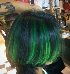 Green Hair Streaks, Short Hair Highlights, Peekaboo Hair, Black Hair With Highlights, Hair Streaks, Hair Color Techniques, Alternative Hair, Short Black Hairstyles