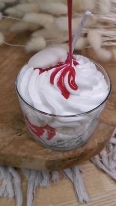 Making candles Desert Candles Diy, Candle Wax Art, Essential Oil Candle Recipes, Soya Mumu, Candle Projects