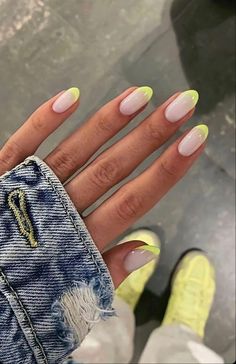 Funky Nails, Chic Nails, Short Acrylic Nails, Nail Manicure, Trendy Nails, Almond Nails, French Nails