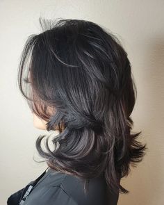 Free 50+ Ideas For hairstyles for summer|hairstyles for straight hair Medium Haircut Butterfly, Wolfcut Layers Short, Butterfly Haircut Dark Hair, Wolf Butterfly Cut, Butterfly Haircut Shoulder Length Hair, Medium Length Haircut With Short Layers, Wolf Cut Hair Back View, Woftcut For Girl, Medium Wolfcut Haircut