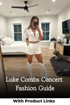 Find the perfect simple yet cute outfit to rock at a Luke Combs concert, blending comfort and aesthetics for an unforgettable night of music. Luke Combs Concert Outfit, Luke Combs Concert, Edgy Leather Jacket, Luke Combs, Outfit Choices, Country Music Festival, Denim Texture, Concert Fashion, Comfortable Outfit