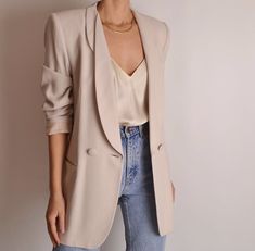 Flattering Business Casual Outfits, Smart Casual Work Outfit, Asymmetrical Shirt, Elegante Casual, Smart Casual Outfit, Outfit Fall, Outfits Fall