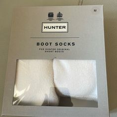 Hunter White Fleece Short Boot Socks.For Hunter Original Short Boots. Size M. See Photo For Corresponding Boots Size. Hunter Short Boot Socks, Kids Hunter Boots, Hunter Wellington Boots, Hunter Boots Short, Green Hunter Boots, Hunter Socks, Welly Socks, Black Hunter Boots, Tall Hunter Boots