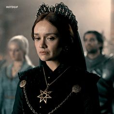 a woman wearing a tiara in a scene from the tv game of thrones