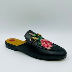 AUTHENTIC BRAND NEW GUCCI SHOES MADE IN ITALY Measurements (approximate): Size Insole 34.5 9 1/4" Features: Made of leather Gold horsebit Rose flower embroidered Leather lining Leather sole Comes with box Made in Italy Please keep in mind that measurements are provided only as a guide and are approximate.  Sizes listed are based on the item label. Item fit and sizing can vary by Manufacturer. Color appearance may vary depending on your monitor settings. Payment: International buyers are welcome! Gucci Calf Leather Sandals For Summer, Gucci Summer Calf Leather Sandals, Gucci Leather Sandals Flat Heel, Gucci Leather Flat Sandals, Gucci Flat Sandals With Leather Sole, Gucci Mules With Leather Sole And Calf Leather, Gucci Calf Leather Mules With Leather Sole, Gucci Chic Leather Mules, Gucci Mules With Leather Sole And Round Toe