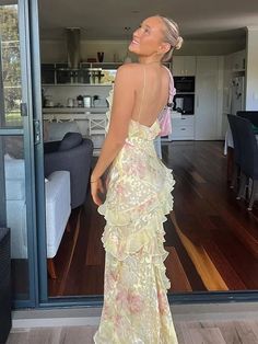 Anaelle - Dreamy maxi dress with ruffle details Maxi Dresses Vacation, Flowy Dresses Aesthetic, Prom Dress Flowers, Loveshackfancy Prom Dress, Maxi Dress Boho, Y2k Fall Outfits, Backless Long Dress, High Waisted Pleated Skirt, Sling Dress