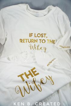 Couples Shirts, Matching Couple Shirts, Hubby Shirt Funny, Wifey Shirt Funny, Matching Shirts, If Lost Return to the Wifey, Detailed Sleeves Walk in style with your loved one in these matching couple shirts! These shirts are great for couples and will guarantee that you will never lose your significant other in a crowd!If If Lost Return to the Wifey and the Wifey shirts are the perfect couples shirts and these matching shirts make for a great gift! Send me a message with the sizes needed and if you would like to add customized detail to your sleeve! I'll be happy to help. Orders usually ship out within 5 business days. If you need a rush order, please send me a direct message. There will be a rush processing fee depending on when needed! #matchingcouple #CouplesShirts Wedding Date Shirts, Couples Shirts Matching, Married Couple Shirts, Funny Matching Shirts, Wifey Shirt, Couples Shirts, Funny Matching, Couple Tees, Anniversary Shirt