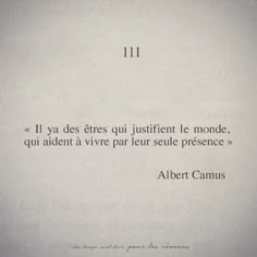 an image of a quote written in french on white paper with black writing and the words albert camus