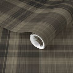 an image of a plaid wallpaper that looks like it is going to fall down