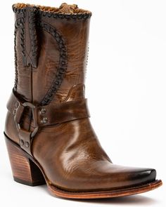 Shyanne Boots, Chukka Shoes, Best Jeans For Women, Ariat Boots, Engineer Boots, Roper Boots, Cowboy Boots Women, Driving Shoes, Kids Boots