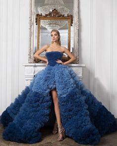 Asian Prom Dress, Mode Zendaya, Ruffle Tulle Dress, Dramatic Dresses, Dress Tutu, Tulle Ball Gown, Gala Dresses, Mix Color, Historical Dresses