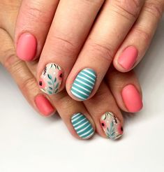 Boho Spring Nails, Spring Nails Blue With Flowers, Mothers Day Nails Ideas, Pink And Blue Floral Nails, Bright Pink Floral Nails, Blue Flower Manicure, Quick Nail Art, May Nails, Fingernail Designs