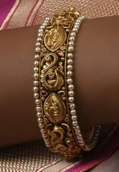 Pearl Kadas Indian Gold, Antique Kada Bracelet Gold For Women, Temple Bangles Gold Jewellery, Pearl Bangles Indian Gold, Pearl Bangle Designs, Antique Bangles Indian Gold, Gold Antique Bangles, Antique Gold Bangles Design, Traditional Gold Jewellery