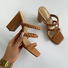 Elegant Shoes Heels, Block Heel Mules, Trendy Heels, Fashion Shoes Sandals, Mha Oc