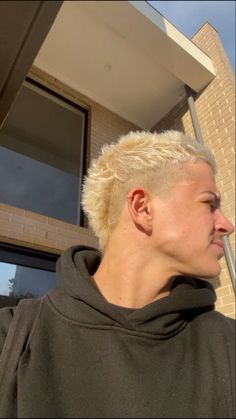 Mens Bleached Buzzcut, Men’s Bleach Blonde Hair, Blonde Hair Buzzcut Men, Men Bleached Hair Short, Bleach Blonde Men, Buzzcut Men Design, Buzzed Bleached Hair Men, Buzz Cut Outfits Men, Blonde Men Haircut