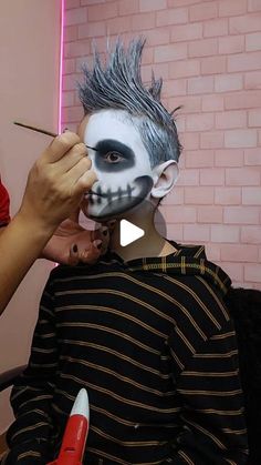 Leny Osti on Instagram: "Cabelo Maluco X  Face Paint Kids💀
.
.
.
.
.
#halloweenfacepaintkids #cabelomaluco #diadascrianças2024 #halloweendaleny" Skeleton Face Paint Easy Kids, Skeleton Makeup Easy Kids, Kids Halloween Face Painting, Kids Face Paint Halloween, Kids Grim Reaper Makeup, Halloween Face Paint Kids, Halloween Kids Makeup, Skeleton Face Paint Easy, Kids Skeleton Face Paint