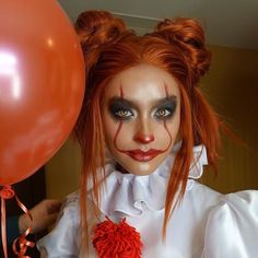 Pennywise Halloween Costume, Clown Halloween Costumes, Cute Halloween Makeup, Halloween Coustumes, Halloween Makeup Pretty, Halloween Clown