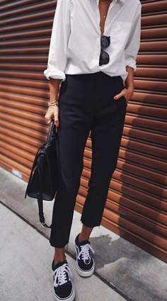 Formal Work Attire, Women Smart Casual, Women Work Outfits, Business Casual Style, Holiday Outfits Christmas, Smart Work, Smart Casual Dress, Vans Outfit, Look Jean