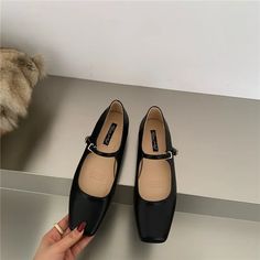 Womens Mary Jane Ballet Shoes Fashion Dance Flats Square Toe Buckle Strap Loafer | eBay Square Toe Mary Jane, Mary Jane Ballet Flats, Looks Black, Mary Jane Heels, Leather Mary Janes, Jane Shoes, Sole Shoes, Spring Shoes, Mary Jane Shoes