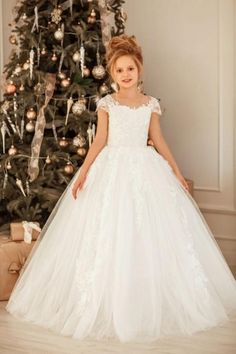 Beautiful A-line Appliques Lace Backless Tulle Flower Girl Dress | Babyonlinedress UK White Princess Dress, Flower Girl Dresses Champagne, Princess Flower Girl Dresses, Princess Flower, Girls Dresses Online, Ivory Flower Girl, Ivory Flower Girl Dresses, Tulle Flower Girl, White Flower Girl Dresses