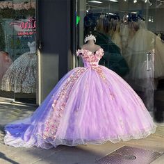 Purple Quince Dress, Lilac Ball Gown, Princess Quinceanera Dress, Purple Quinceanera Theme, Lavender Quinceanera Dresses, Lavender Quinceanera, Xv Dresses, Purple Quince, Quinceanera Themes Dresses