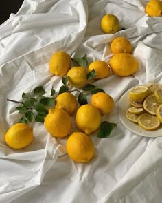 there are many lemons on the table