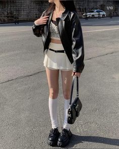 Aesthetic Leather Jacket, Acubi Aesthetic, Cute Korean Fashion, Korean Summer Outfits, Outfit Korean Style, Jacket Summer, Outfit Korean, Leather Jacket Outfits