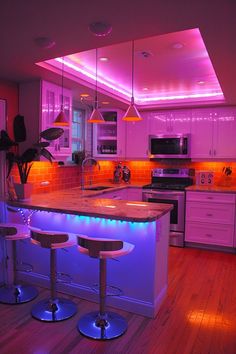 ♻️ Eco-Friendly Kitchen Lighting Ideas for 2024 ♻️ Sustainable Lighting, Kitchen Lighting Ideas, Curated Home, Home Space, Lighting Ideas, Creative Designs, Sustainable Living, Kitchen Lighting, Lighting Solutions