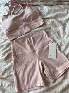 Cleaning Reset, Pink Workout Clothes, Pilates Princess Aesthetic, Fitness Wear Outfits, Pink Workout, Pink Pilates Princess, Pink Pilates