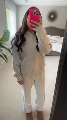 Sweat Set Outfit, Outfit Ideas For School Winter, Casual Neutral Outfits, Outfit For School, Downtown Outfits, Summer Outfits For Teens, Sweat Set, Cute Lazy Day Outfits