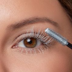 Step up your lash routine with the Grande Cosmetics GrandePRIMER Pre-Mascara Lengthener & Thickener. The primer coats lashes to prepare them for mascara application and enhance its intensity.  Fortified with no-flake minifibres and peptides, the water-proof formula applies white, providing a base that helps to improve the longevity of your mascara. The unique moulded brush works to capture and separate each and every lash to promote a more seamless application that resists flaking and smudging. Lash Routine, White Mascara, Mascara Application, Beauty Planet, Mascara Primer, Face Makeup Tips, Mascara Tips, Grande Cosmetics, How To Apply Mascara