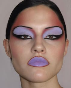 Funky Makeup, Mekap Mata, Y2k Makeup, 80s Makeup, Drag Make-up, Alt Makeup, Avant Garde Makeup, Drag Makeup, Purple Makeup