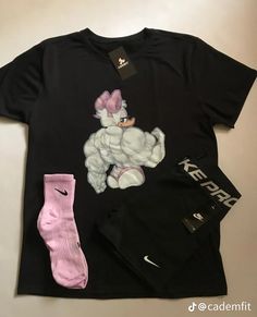 Gym Clothes Aesthetic, Funny Workout Pictures, Modest Girly Outfits, Boxers Women, Gymwear Outfits, Gym Aesthetic, Angel Outfit, Fitness Wear Outfits, Cute Gym Outfits