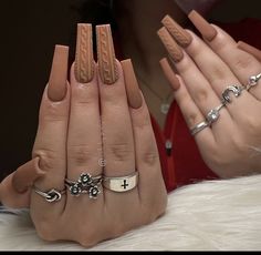 Sweater Look Nails, Winter Color Acrylic Nails, Nails On Brown Skin Black Women, Long Brown Nails Acrylic, Long Acrylic Nails Fall Design, Acrylic Nails Sweater Design, Brown Fall Acrylic Nails Coffin, Fall Baddie Nails Brown, Long Brown Acrylic Nails