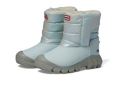 Hunter Kids Intrepid Nebula Snow Boot (Toddler/Little Kid) - Girls Shoes : Gentle Blue : Verified vegan construction. The primary materials that compose this product contain a minimum of 20 percent recycled content. Please note: Hunter Kids lists the UK size on all footwear. For example, if you order a US 10 Toddler the size printed on footwear and packaging will be a size 9. Keep your kids warm and secure in the rad Hunter Kids Intrepid Nebula Snow Boots. Handcrafted textile and synthetic upper Bear Boots, Boots For Kids, Hunter Kids, Kids Winter Boots, Kids Snow Boots, Snow Boot, Girls Shoes Kids, Cool Boots, Kids Boots