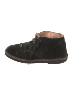 Golden Goose Velvet Ankle Lace-Up BootsGreenSemi-Pointed Toes with Distressed AccentsLace-Up Closure at UppersDesigner Fit: This designer typically runs true to size. Golden Goose, Boot Shoes Women, Lace Up Boots, Shoe Boots, Lace Up, Velvet, Women Shoes, Running, Boots