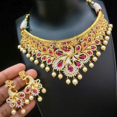 Bridal Necklace Designs, Indian Bridal Jewelry Sets, Indian Bridal Jewelry, Trendy Blouses, Trendy Blouse, Gold Jewelry Necklace, Trendy Blouse Designs, Bridal Jewellery Indian, Cz Jewelry