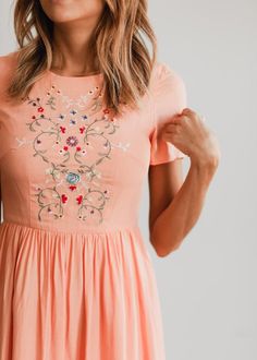 Find More at => http://feedproxy.google.com/~r/amazingoutfits/~3/sj2GB61QBq8/AmazingOutfits.page Looks Hippie, Clad And Cloth, Peach Dress, Maxi Skirts, Modest Dresses, Look Chic, Embroidered Dress, Playsuit