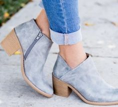 This ankle bootie is perfection. Featuring a leather ankle boot with a zippered side, a chunky heel and cute but casual look. This bootie pairs perfectly with jeans, skirts, rompers, jumpsuits and dresses. Comes in 3 fabulous colors from which to choose with an approximate 4 cm heel. With comfort and style you can't go wrong. Orthopedic Shoes Stylish, High Heel Ankle Boots, Chunky Heel Ankle Boots, Orthopedic Shoes, Zipper Heels, Heel Ankle Boots, High Heel Boots Ankle, Casual Heels, Thick Heels