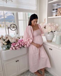 Pregnacy Fashion, Cute Maternity Dresses, A Pregnant Woman, Preggo Fashion, Pretty Pregnant, Cute Maternity Outfits, Stylish Maternity Outfits, Maternity Outfits