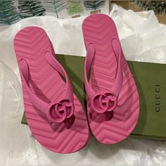 Brand New Come With Box Designer Flat Flip Flops For Beach, Gucci Luxury Beach Sandals, Designer Flip Flops For Beach, Designer Flip Flops For Spring Beach Season, Designer Flip Flops For Beach In Spring, Designer Open Toe Flip Flops For Beach, Designer Flip Flops For Summer, Luxury Spring Beach Flip Flops, Gucci Beach Sandals For Summer