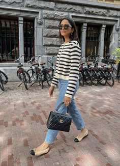 Dinner Outfit Casual, Ballet Flats Outfit, Latina Outfits, European Summer Outfits, Nashville Outfits, Flats Outfit, Casual Chique, Paris Outfits, Casual Work Outfits