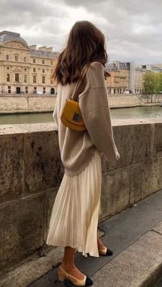 Parisian Outfits, Style Feminine, Rock Outfit, Looks Party, Fashion Hacks, Pinterest Outfits, Feminine Outfit