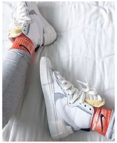 Outfit Swag, Nike Street, Sneaker Outfits, Sneaker Trend, Nike Air Shoes, Women Heels, Nike Wallpaper, Fresh Shoes, Hype Shoes