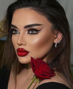 Glamorous Makeup Looks, Cat Face Makeup, Classic Glam, Before And After Pics, Bridal Eye Makeup, Red Lip Makeup, Glossy Makeup, Red Makeup, Glam Makeup Look