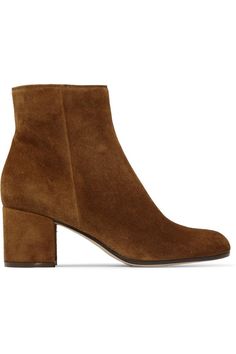 Gianvito Rossi Margaux 65 Suede Ankle Boots Short Suede Boots, High Boots Outfit, Chunky Heel Ankle Boots, Minimalist Shoes, Chunky Heels Boots, Block Heel Ankle Boots, Boots Suede, French Girls, Shoes Boots Ankle