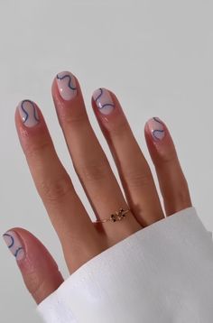 Simple Nail Designs Real Nails, That Girl Nails Short, Short Mail Easy Design, Simple Nail Designs On Short Nails, Fun Nails Short Gel, Gel Designs On Natural Nails Short, Mail Designs Short Nails, Short And Simple Nail Designs, Simple Short Manicure